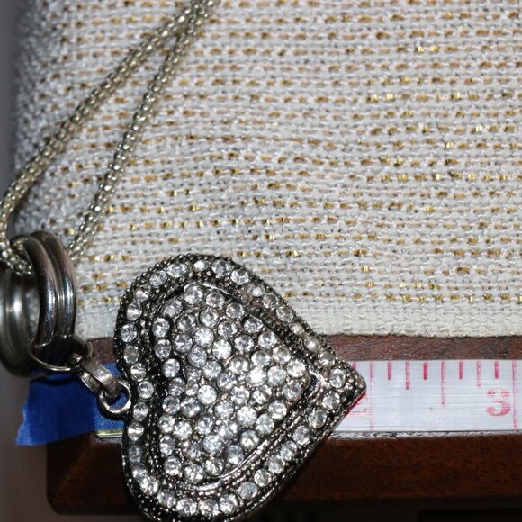Silver Tone 18" Large Heart Pendant Necklace - Picture 8 of 8